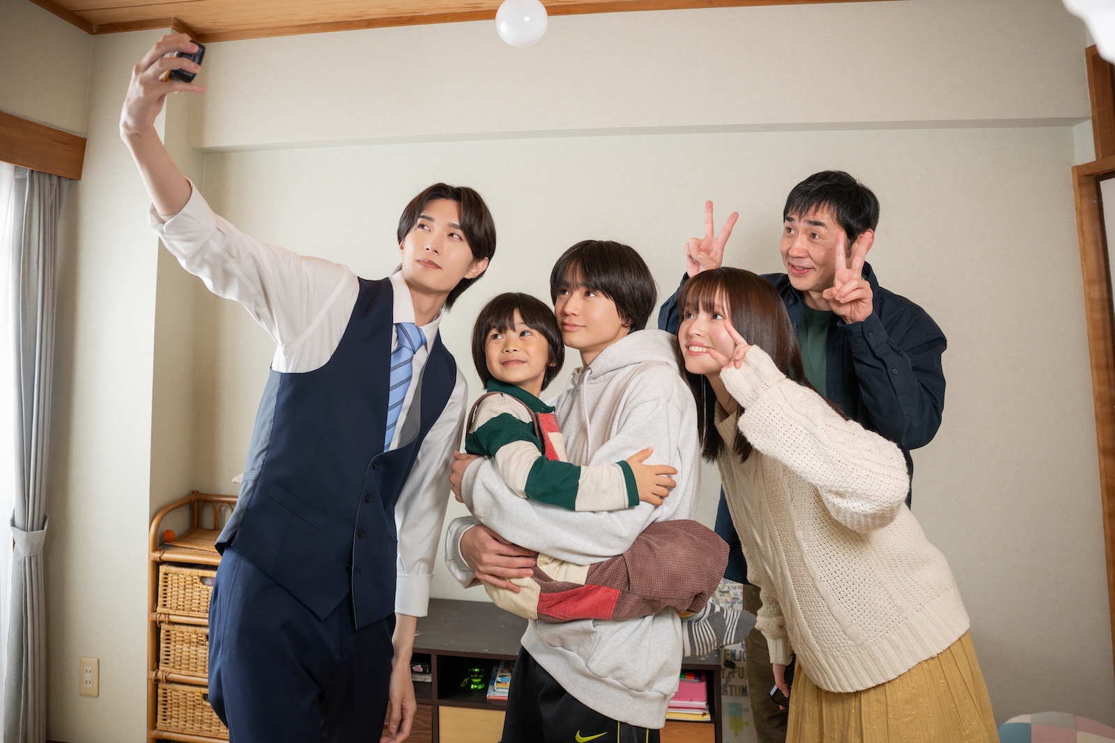 黒崎さんの一途な愛がとまらない　クランクアップ写真　山中柔太朗、豊嶋花ら