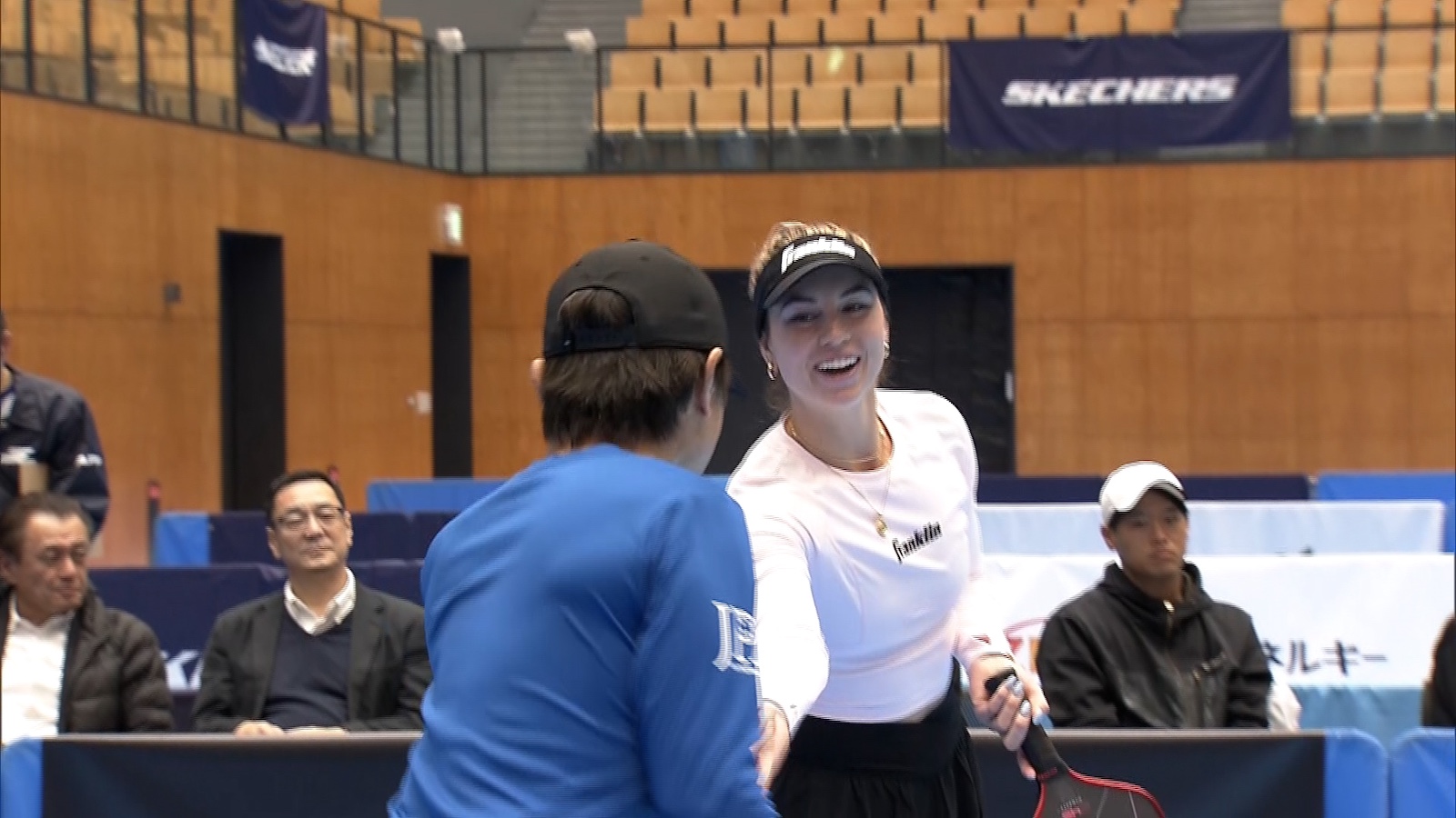 ソフィア・ソーイング選手と石黒賢の写真