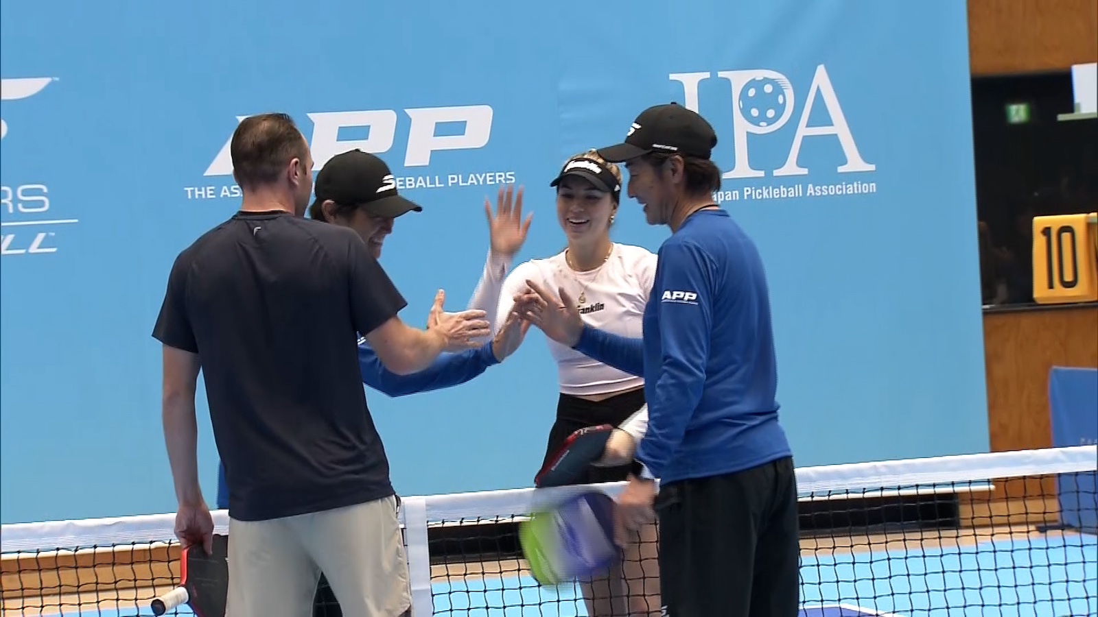 石黒賢らの写真