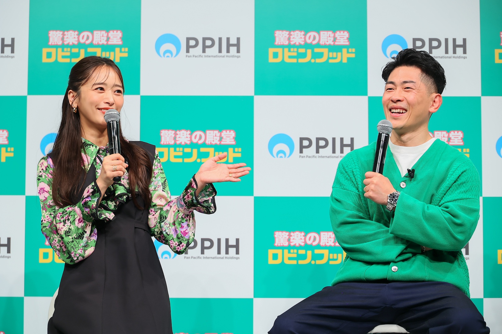 近藤千尋とジャングルポケット・太田博久の写真