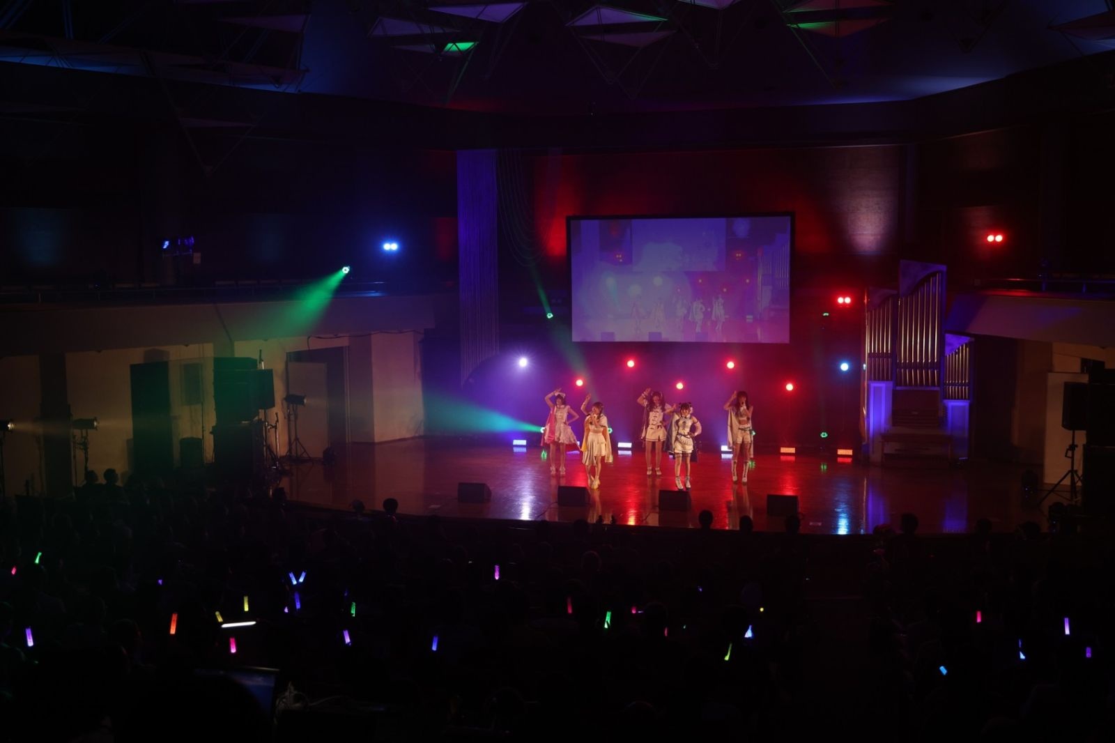 前橋ウィッチーズ（三波 春香・咲川ひなの・春日さくら・本村玲奈・百瀬帆南）の写真