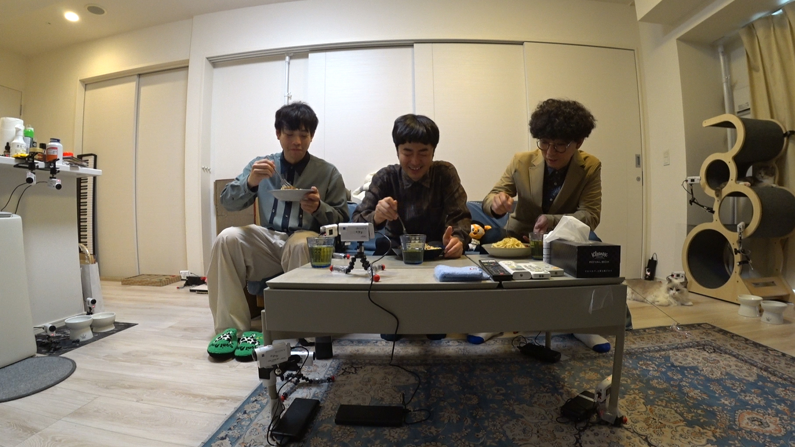 たくろうの赤木裕ときむらバンドとティモンディの前田裕太の写真