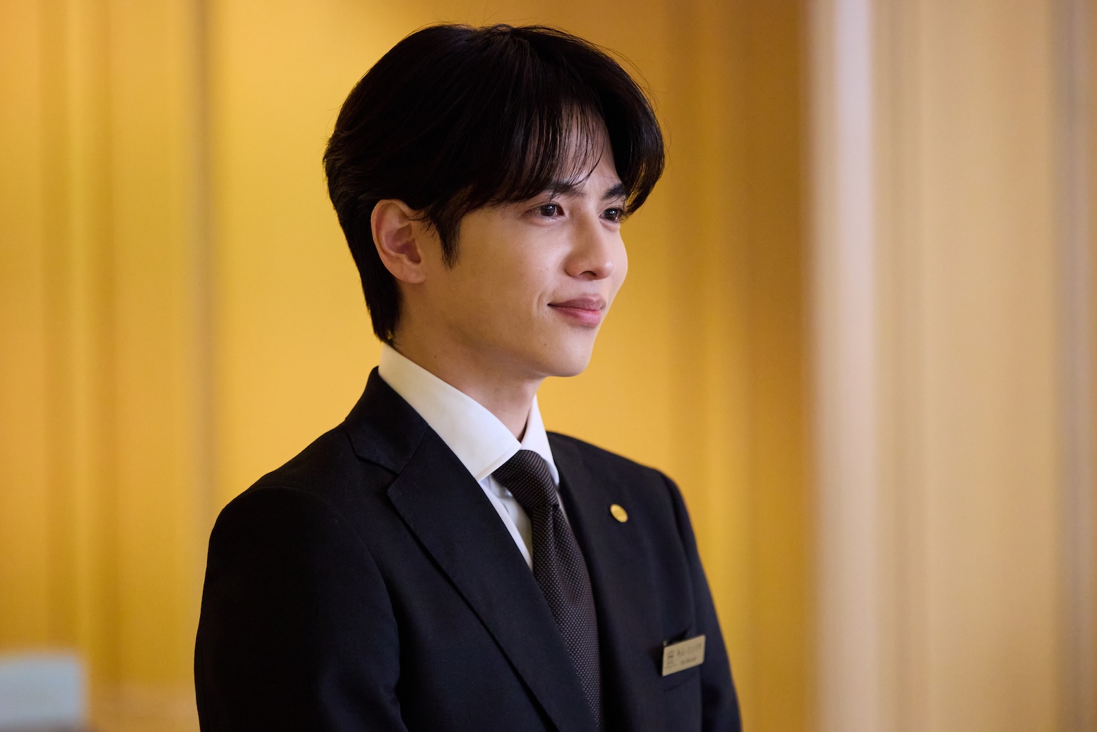 日曜ドラマ『10回切って倒れない木はない』に出演する志尊淳