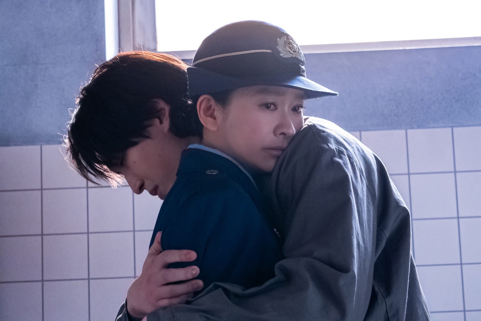 ドラマ『パンチドランク・ウーマン－脱獄まであと××日－』Season2に出演する篠原涼子、ジェシー