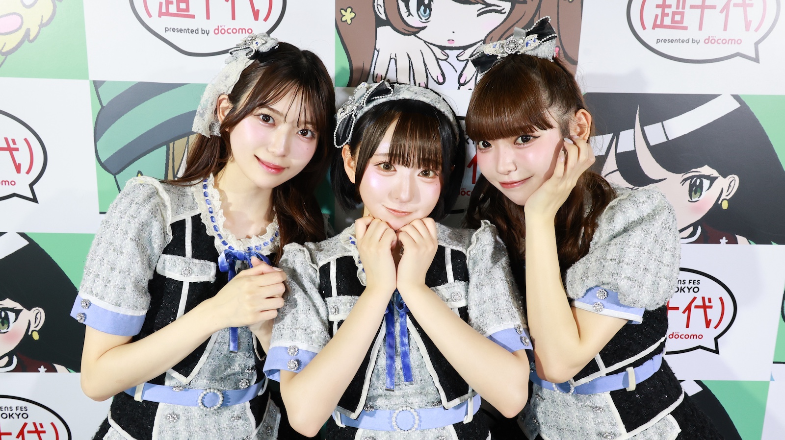 アイドルグループ「高嶺のなでしこ」の写真