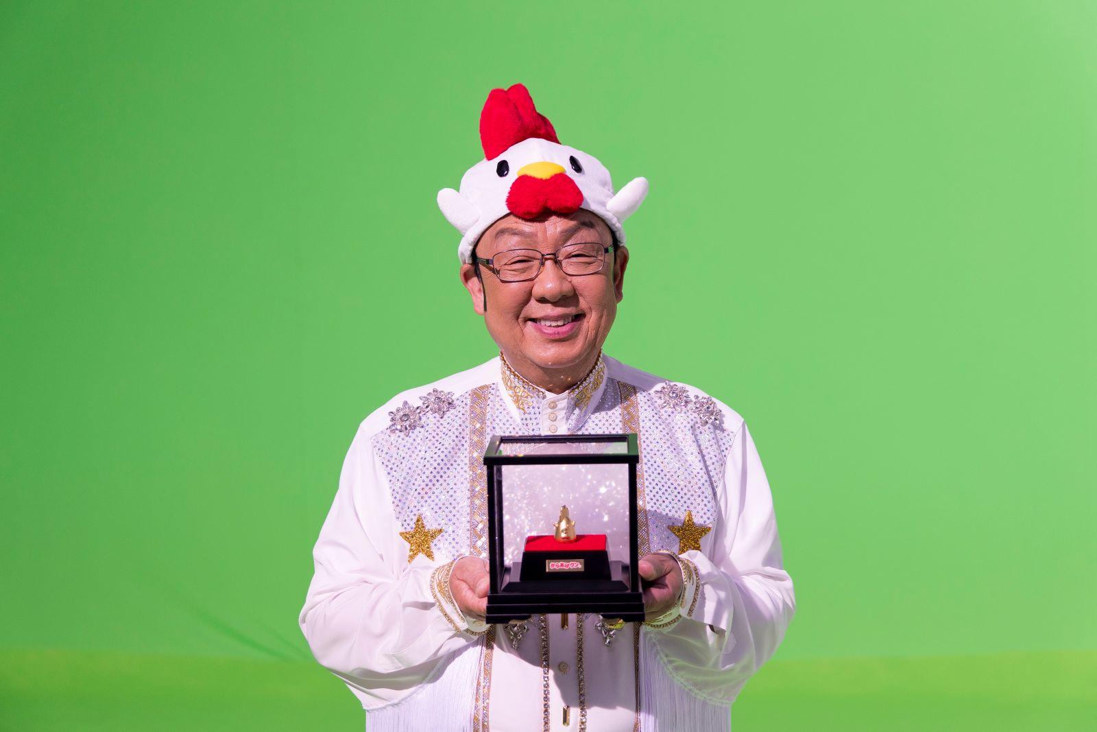 ローソン新CMに出演する梅沢冨美男