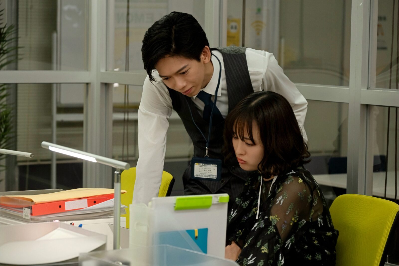 清水将貴（船津稜雅）と琴音（大友花恋）で2人きりの写真