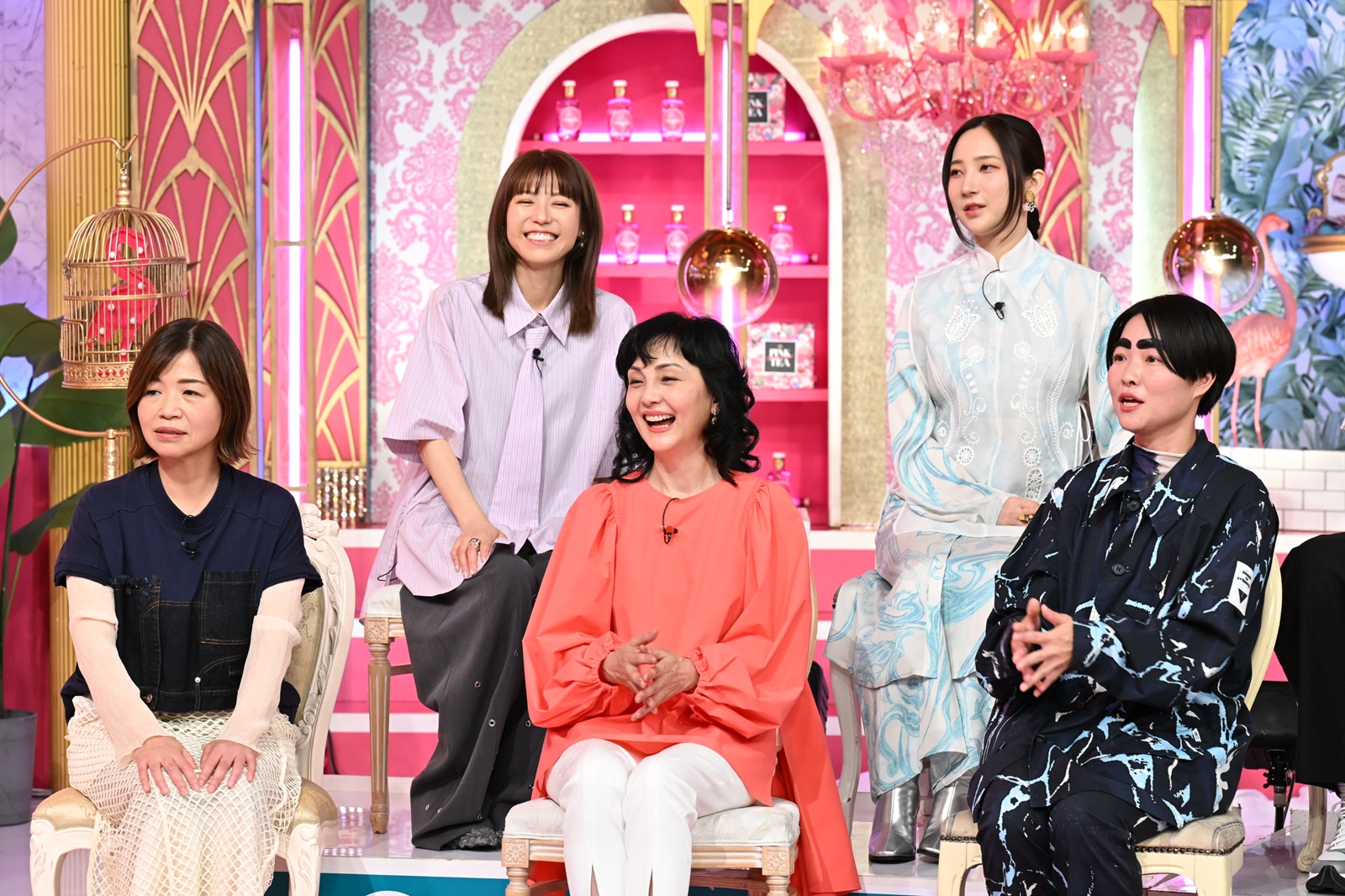 南果歩、イモトアヤコらの写真