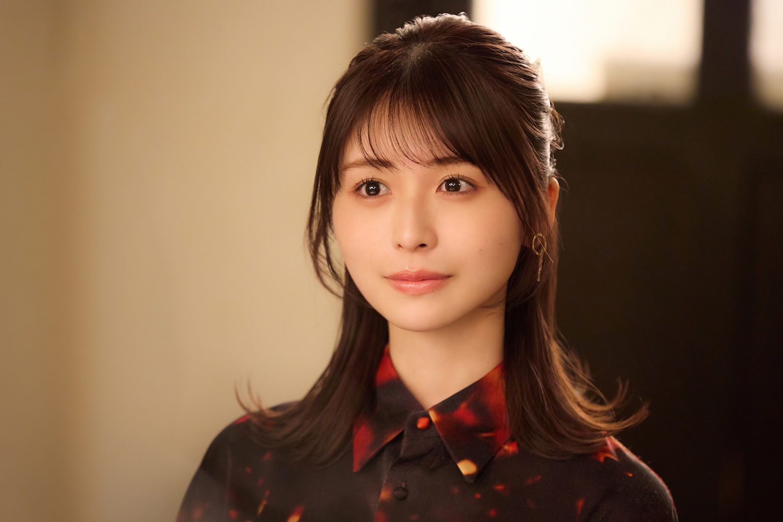 ドラマ『10回切って倒れない木はない』に出演する長濱ねる