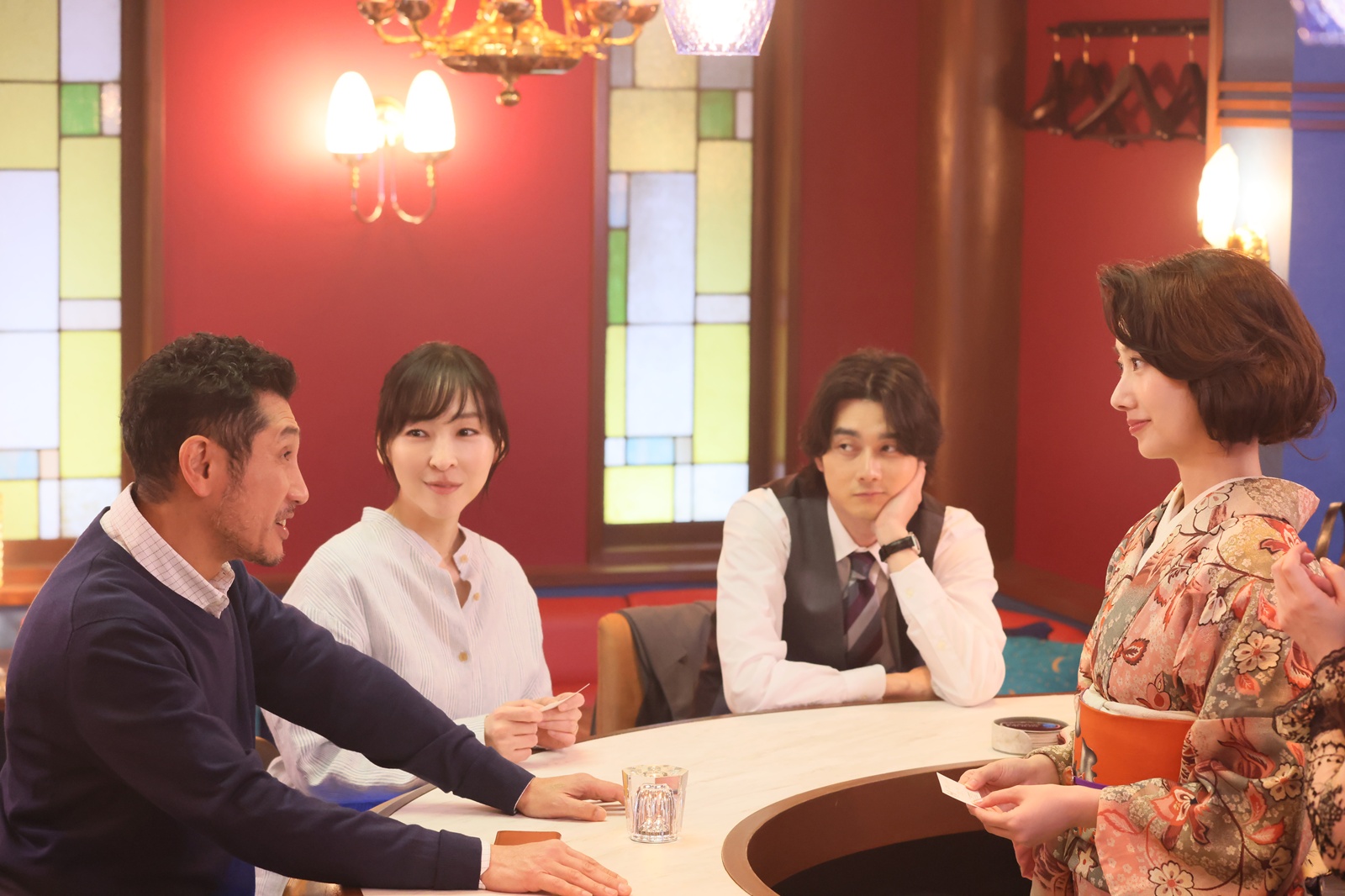 波瑠、麻生久美子、渋川清彦、栁俊太郎の写真