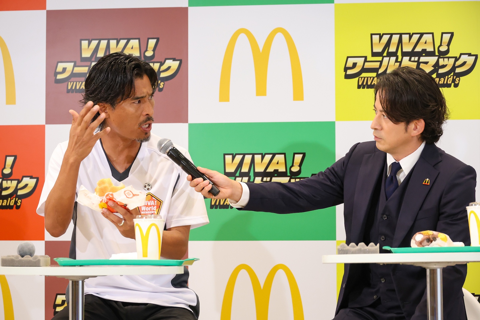 中澤佑二と岡田准一の写真