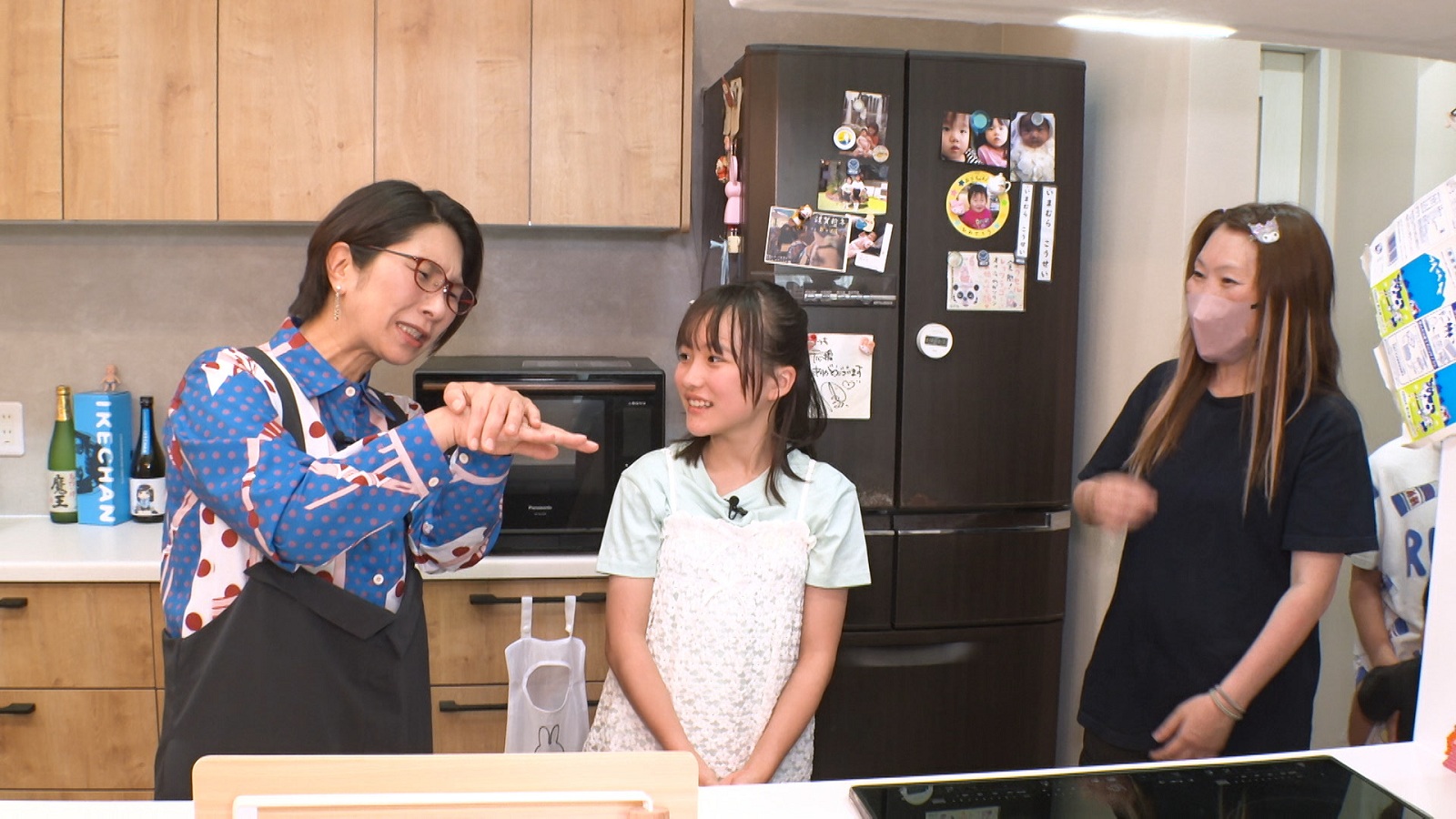 くわばたりえ、宮崎莉里沙の写真