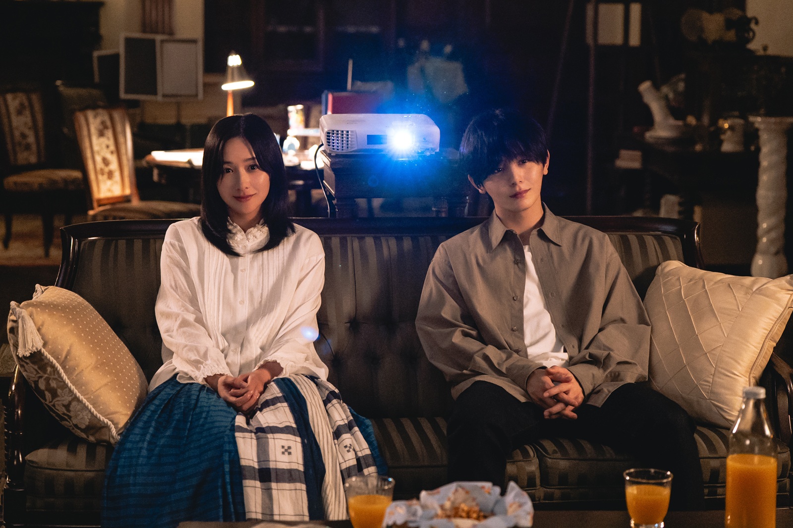 堀田真由と山田涼介の写真
