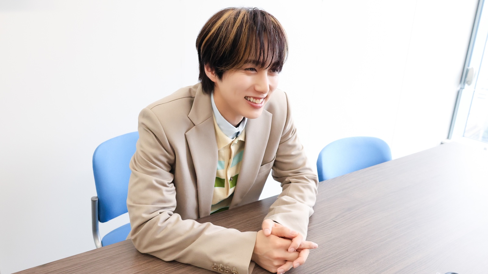 ドラマ『親愛なる夫へ~完璧な妻の嘘~』に出演するINI・尾崎匠海